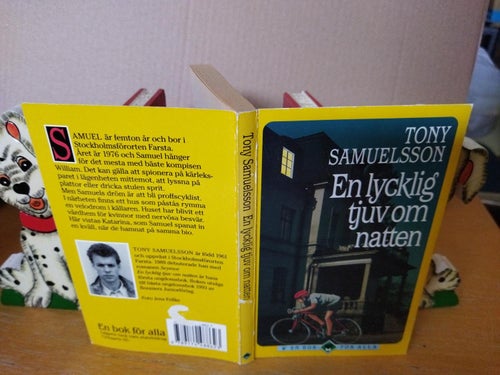 En lycklig tjuv om natten Tony Samuelsson. Bok. Very Fine plus