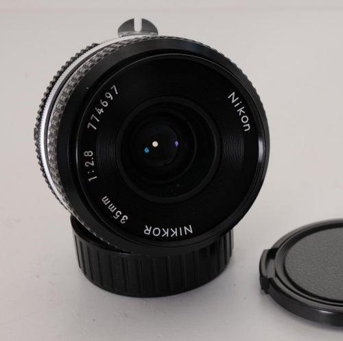 Nikon Nikkor F 35 mm 1:2.8 objektiv