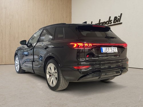 Audi Q6 e-tron quattro, 388hk, 2024