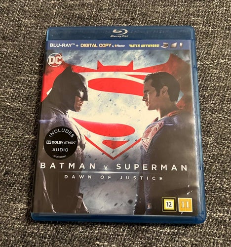 BATMAN V SUPERMAN DAWN OF JUSTICE (2016) SVENSK UTGÅVA I NYSKICK!