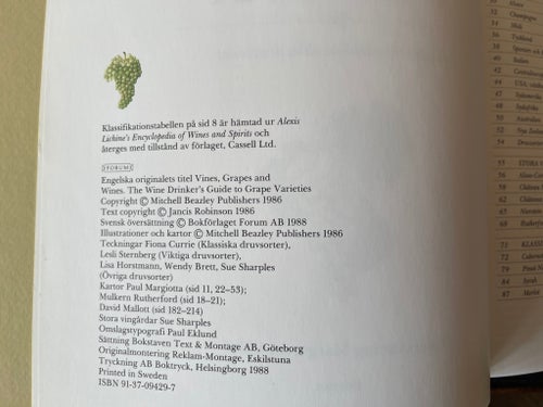 Druvor och Viner av Jancis Robinson, 1På svenska. Inbunden.