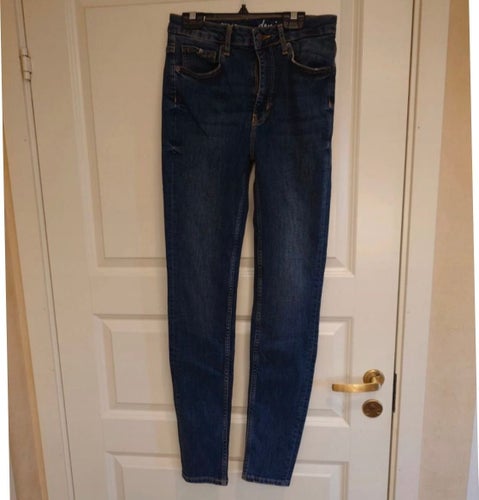 Tina blåa jeans, storlek 40