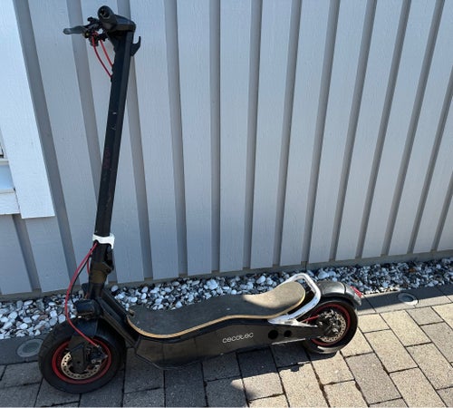 Cecotec Bongo Serie Z Red Elscooter