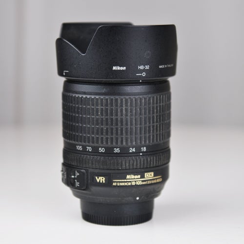 Nikon, AF-s DX Nikkor - 18-105 1:3.5-5.6G ED VR med Motljusskydd