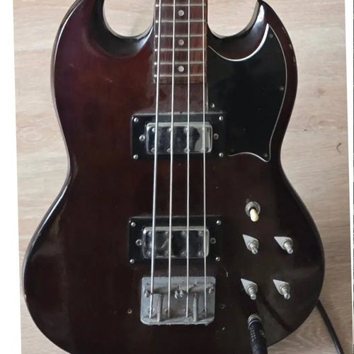 Hondo II Basgitarr