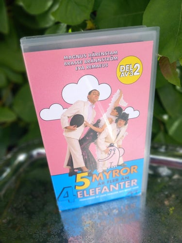 VHS 5 Myror är fler än 4 elefanter Del 2 av 3 KULT