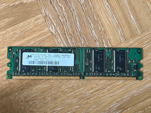 256MB DDR PC2700U RAM-minne