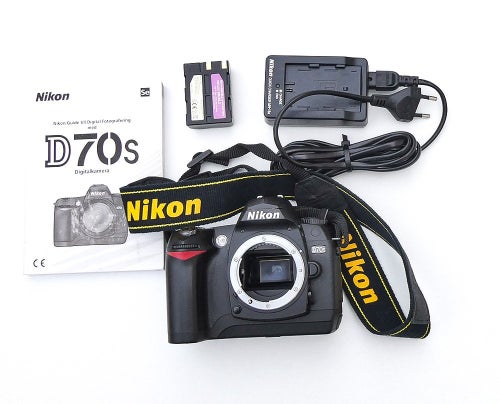 Nikon D70s – DEFEKT - Klassisk systemkamera som inte fungerar - VIDEO