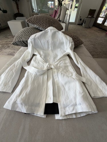 Armani jacka /blazer i Lin mix ny pris 8000kr!!!