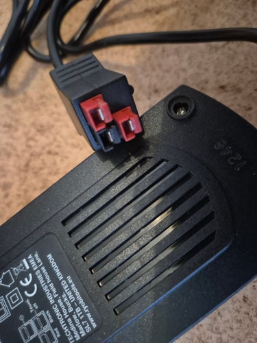 Laddare Ryobi Batteri gräsklippare 48V