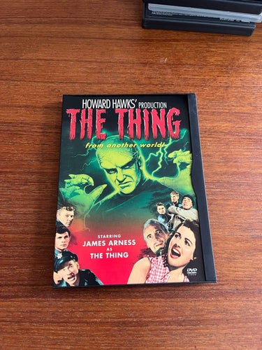 DVD-film: The Thing From Another World! (James Arness)