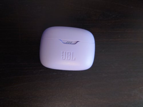 JBL Tune - Lila hörlurar Brusreducerande - Ord. 1 000 kr