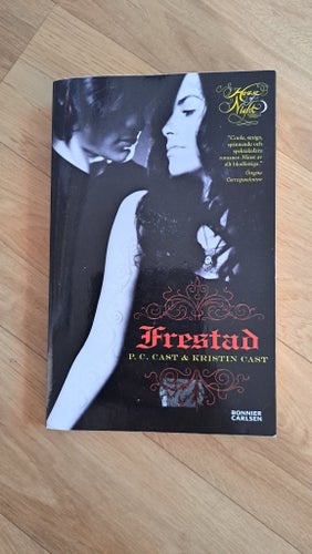 Frestad av P.C. Cast & Kristin Cast, 2009