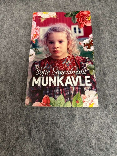 Sofie Sarenbrant - Munkavle