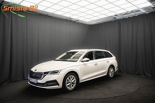 Škoda Octavia Kombi iV DSG Sekventiell, 204hk, 2022