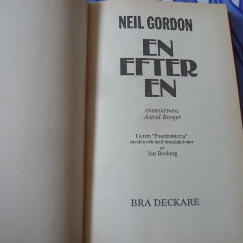 EN EFTER EN, N. GORDON, 1982,  BÖCKER