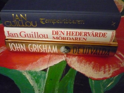 BOK, 3 STYCKEN BÖCKER, JOHN GRISHAM: DE UTVALDA, JAN GUILLOU: TEMPELRIDDAREN