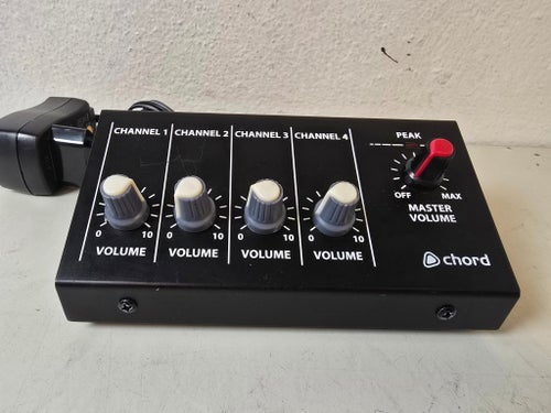 Chord 4-kanals mikrofonmixer