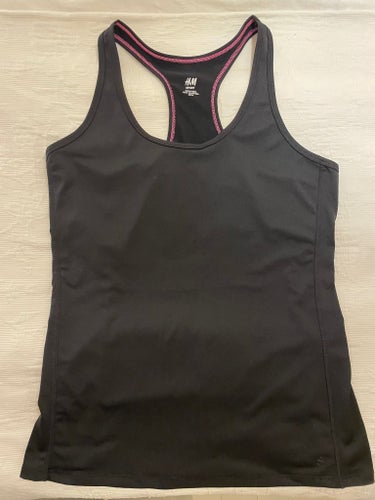 H&M SPORT svart träningslinne, storlek M