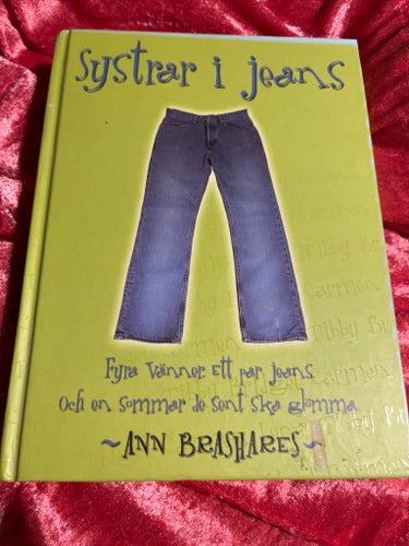 Systrar i jeans av Ann Brashares