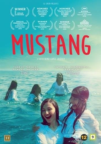 Mustang (2015) Deniz Gamze Ergüven med Günes Sensoy och Doga Zeynep Doguslu.