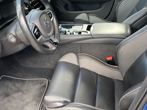 Volvo V60 Recharge T8 R-Design