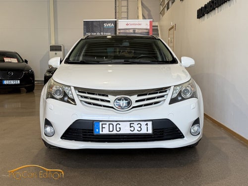 Toyota Avensis Kombi 2.2 D-4D Automatisk, 150hk Executive Backkamera Navi