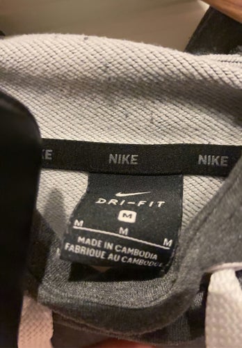Nike-hoodie