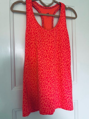 Tränings linne från H&M i rosa strl M