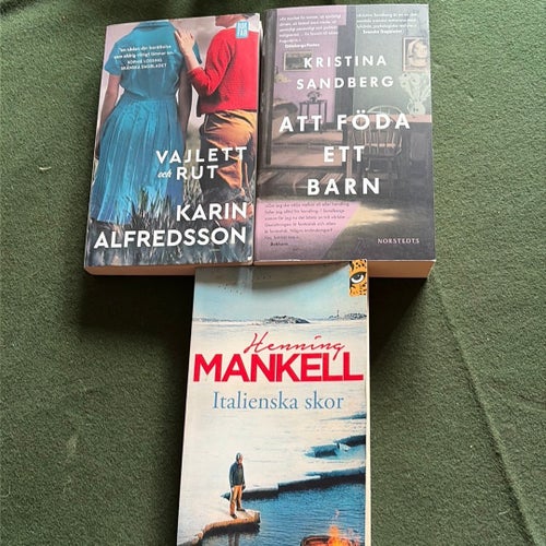 Tre pocketböcker; Karin Alfredsson, Kristina Sandberg, Henning Mankell