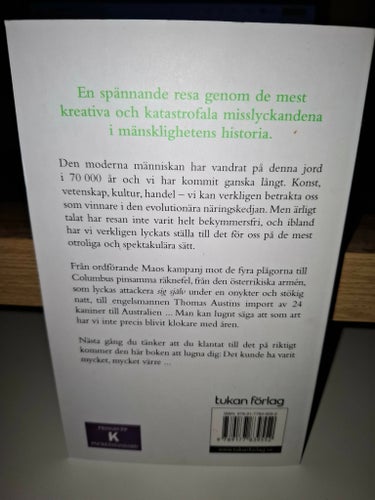 (Pocket) MÄNNISKAN av Tom Phillips, 2019
