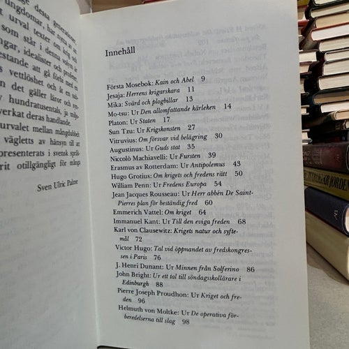 Allehanda urkunder om krig och fred av Alf Henrikson. Bok. Very good plus
