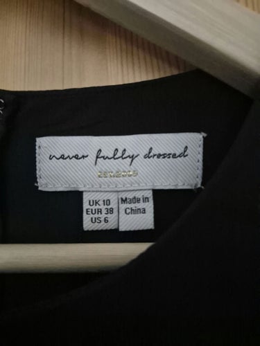 Never Fully Dressed Mini Monika-klänning NWT