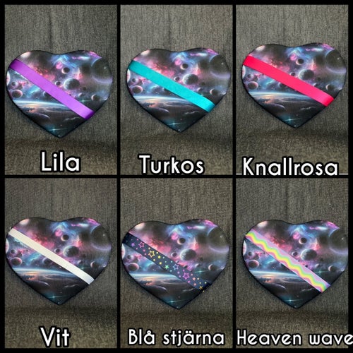 Märkestavla för simmärken/smycken Planet /Lila satin