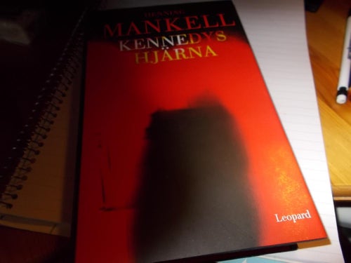 EN BOK HENNING MANKELL KENNEDYS HJÄRTA