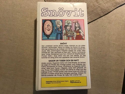 SNÖVIT SAGOR UR TUSEN OCH EN NATT VHS SVENSKT TAL