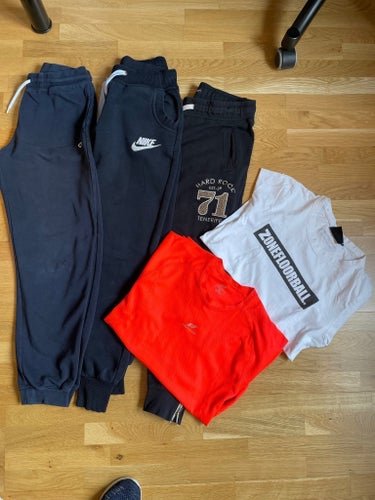 Paket med träningskläder storlek S