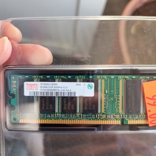 Hynix 512MB DDR 400MHz CL3 PC3200U-30330 RAM-minne