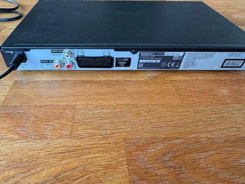 Sony DVP-SR100 DVD-spelare i fint skick med fjärrkontroll, manual och kartong