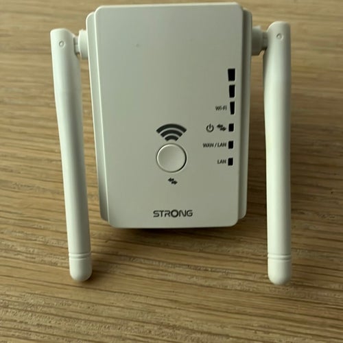 STRONG Wi-Fi Repeater