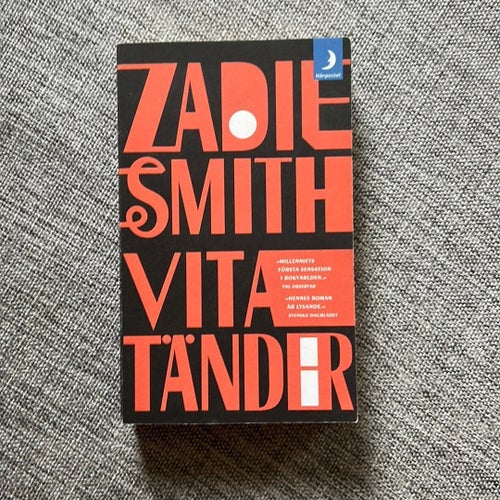 Vita tänder av Zadie Smith, 2017