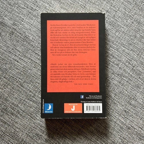 Vita tänder av Zadie Smith, 2017