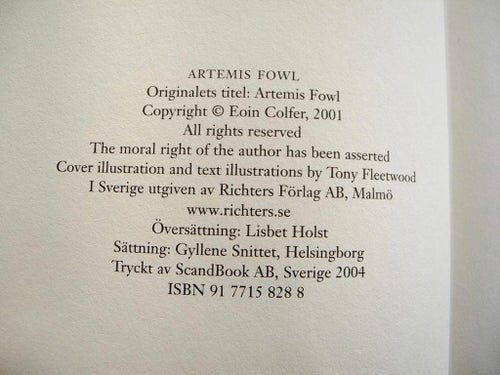 ARTEMIS FOWL Eoin Colfer 2004