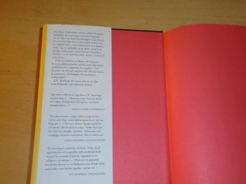DEN TOMMA STOLEN - J.K. Rowling