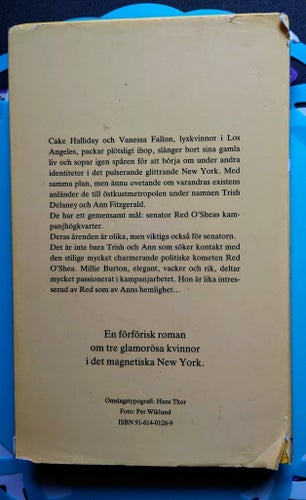 Nya förbindelser av Kate Coscarelli, 1984 Inbunden 263 sidor