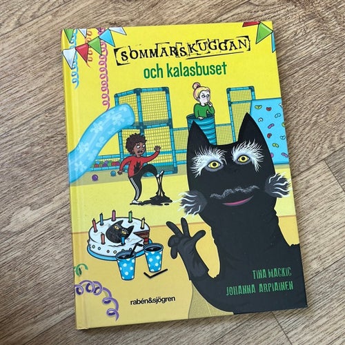 Sommarskuggan och kalasbuset, LasseMajas detektivbyrå Maskeradmysteriet +1