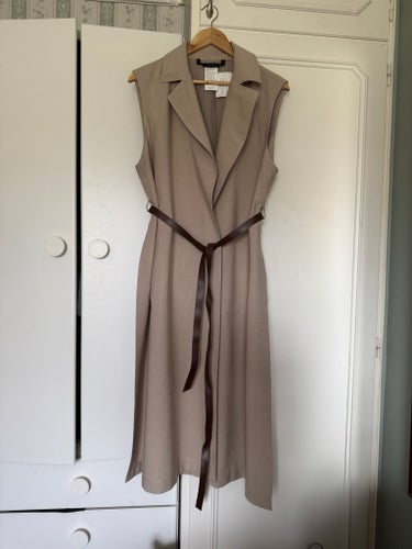 Max Mara beige klänning/väst, storlek 42