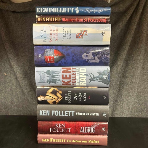 9 böcker av Ken Follett - Svärdet och spiran, Världens vinter, - Bokpaket
