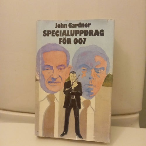 Specialuppdrag för 007 av John Gardner