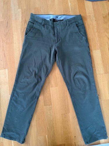 Dockers mörkgröna byxor, storlek W33 L30